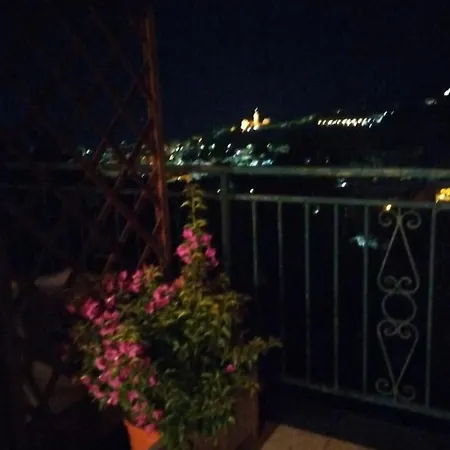 Salva's House شقة كيافاري